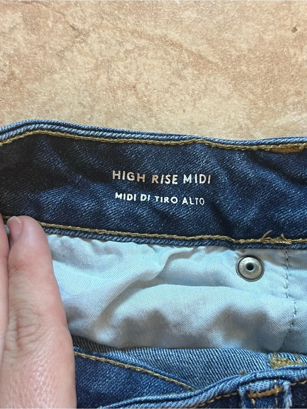 Universal Thread High Rise 4 Button Fly Denim Shorts Size 10 Like New